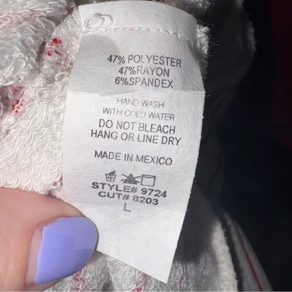 Red and White Turtleneck Sweater with Striped Design - Picture 3 of 4